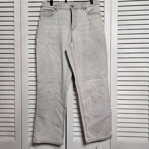 Loft • Curvy High Waist Straight Crop Jeans